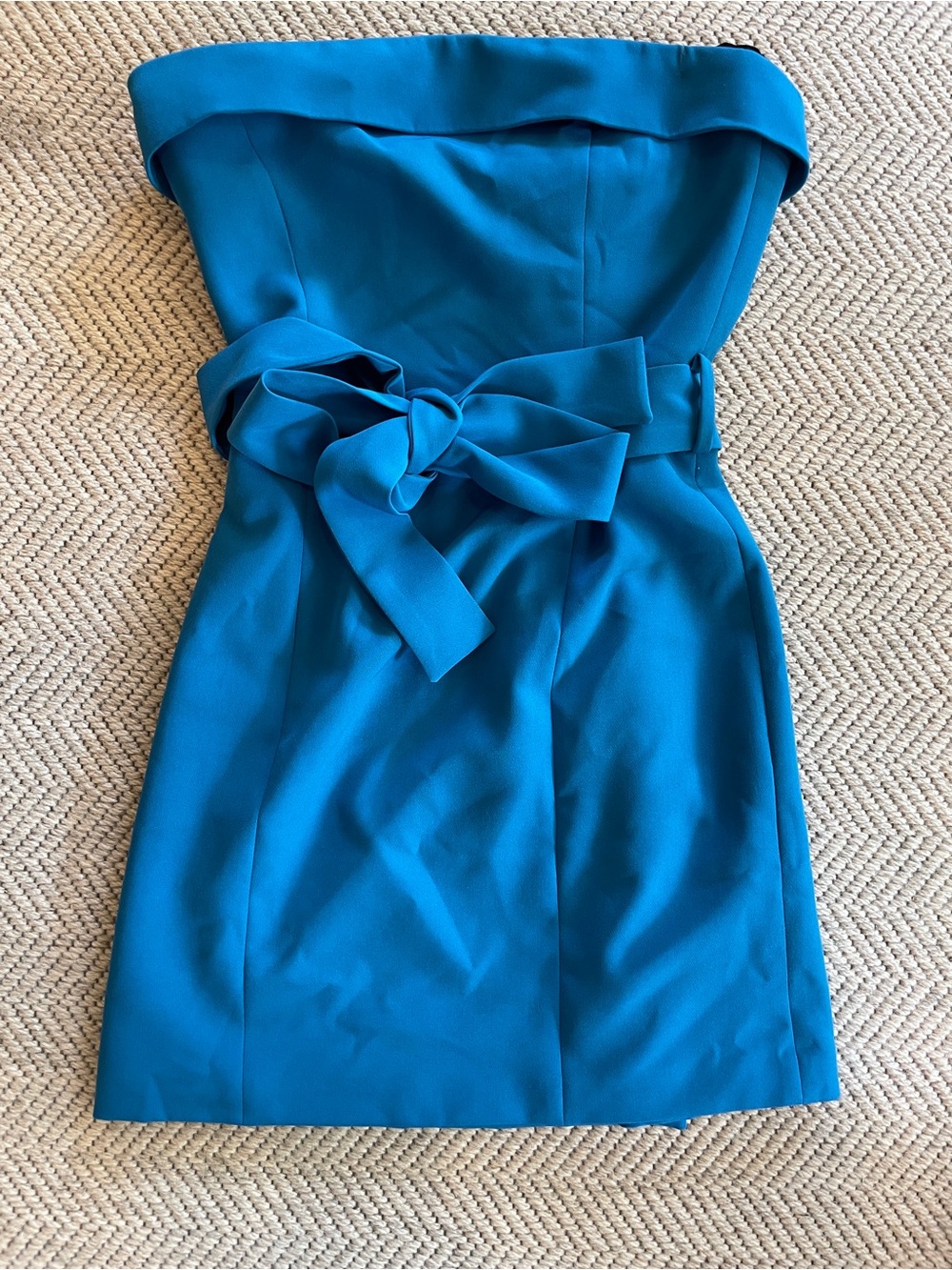 Hemline Strapless Teal Bow-Waist Cocktail Dress